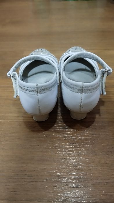 Продам туфельки.