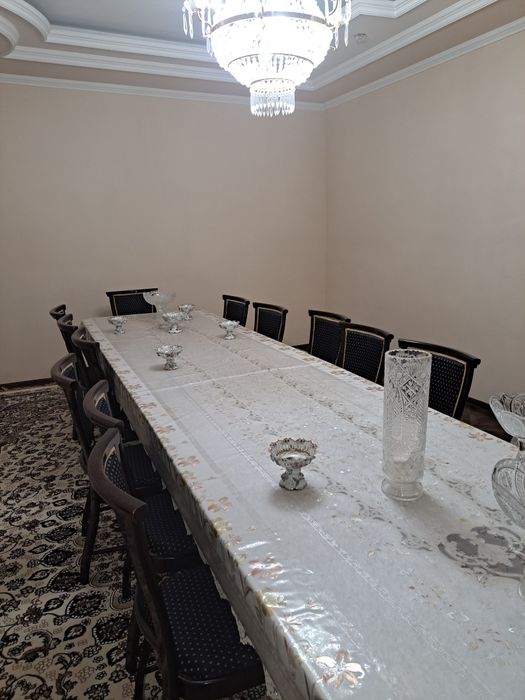 Продам стол и стулья