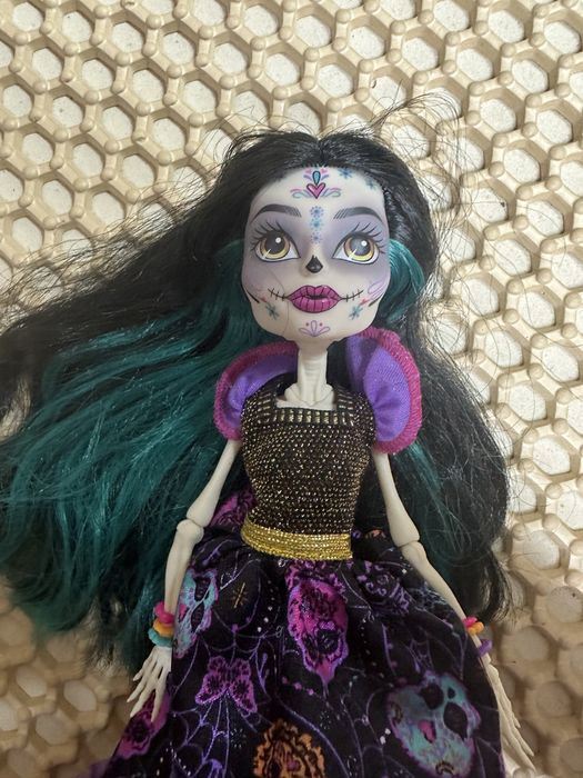 Продам куклу  монстр хай!