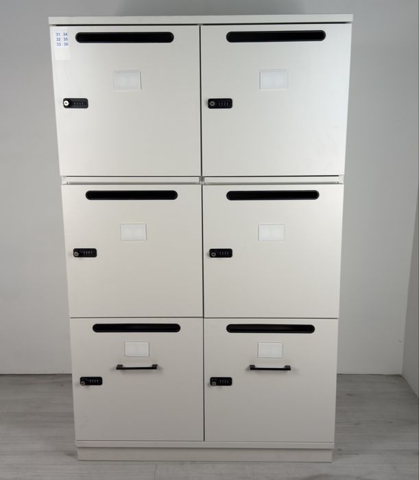 Шкаф с Врати и Заключване с цифри  – Идеален за Офис или Дом