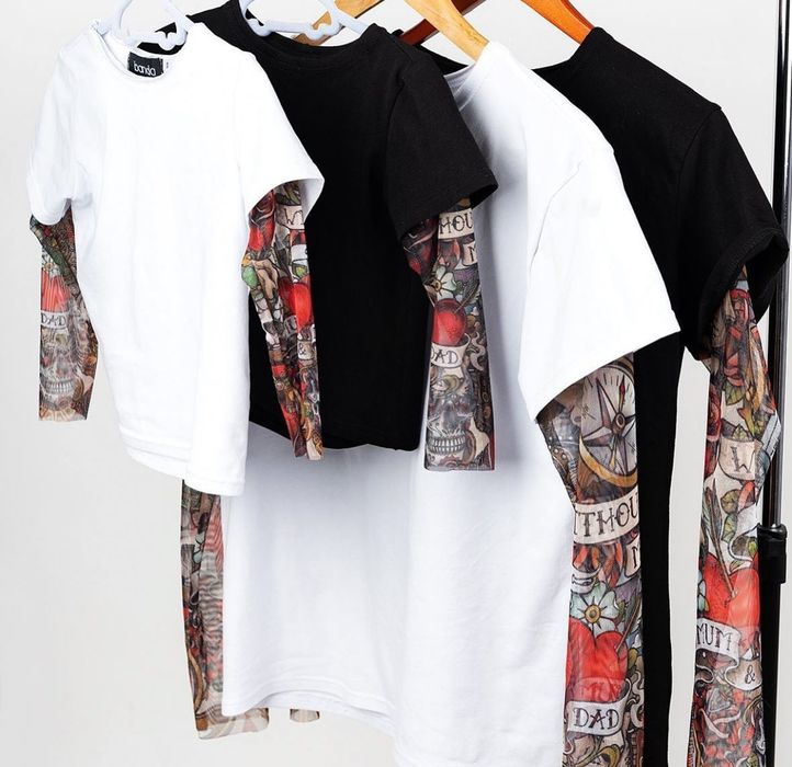 Тениски с дизайн на ръкавите