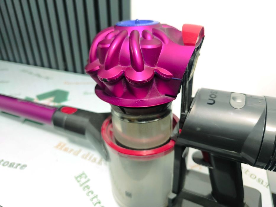 Aspirator Dyson V7 Motorhead fără fir