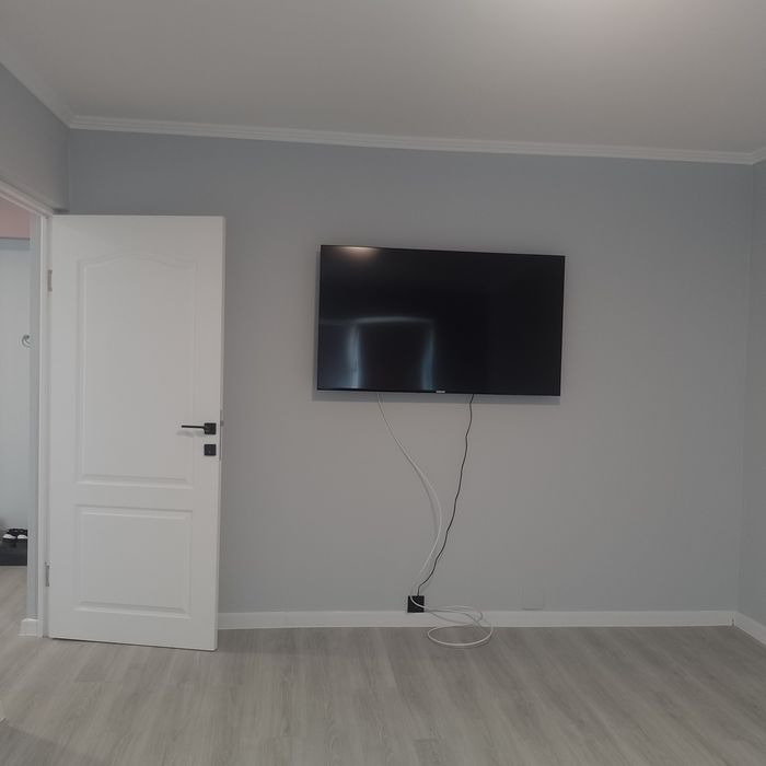 Apartamet modern  cu  2 camere , complet renovat   mutare imediata