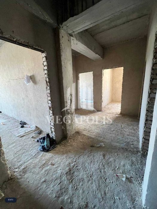 BUXORO, GORGAZDA 3x kvartira arzon narxda sotiladi.  №872