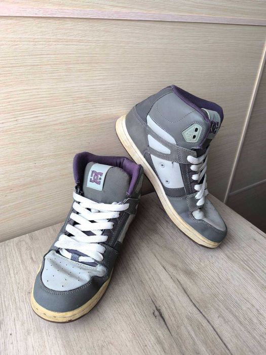 DC обувки - Skateboard shoes