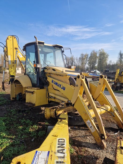 Piese buldoexcavator Komatsu WB93R-2