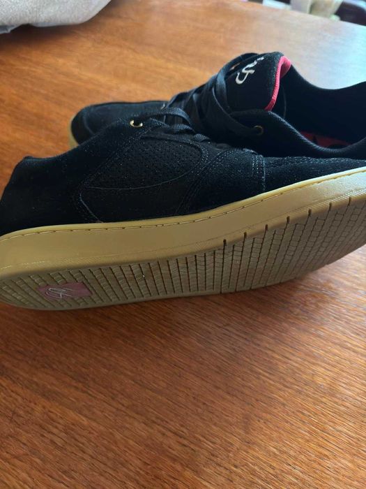 Shoes ES Accel Slim