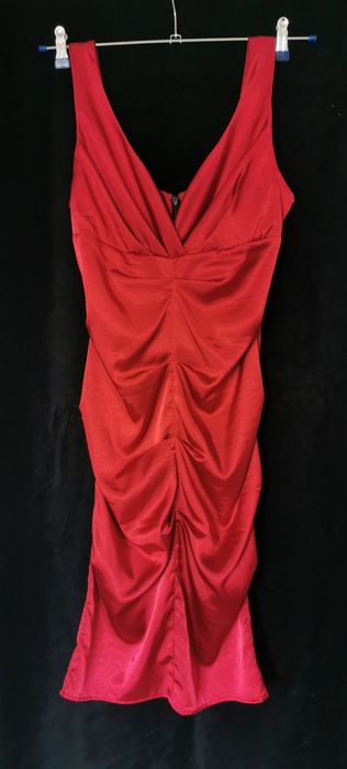 Червена рокля на Kris fashion, р. М