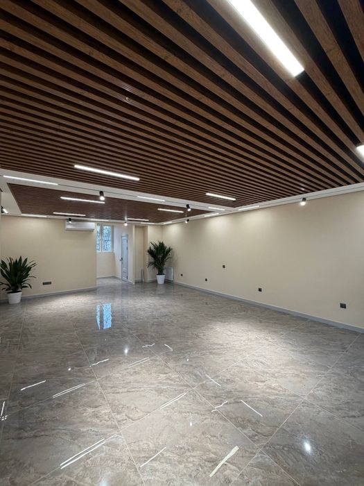 Продается нежилое помещение 85м2 на ул. Бабура, ор-р: Piramit Tower