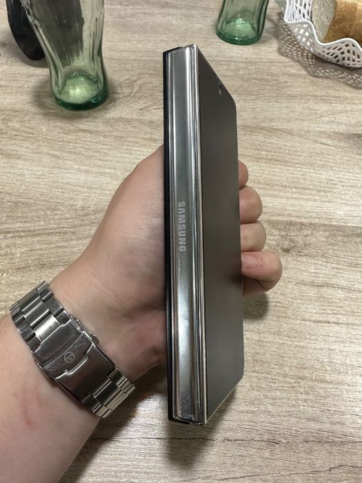 Samsung Galaxy Fold 5 , на 256gb