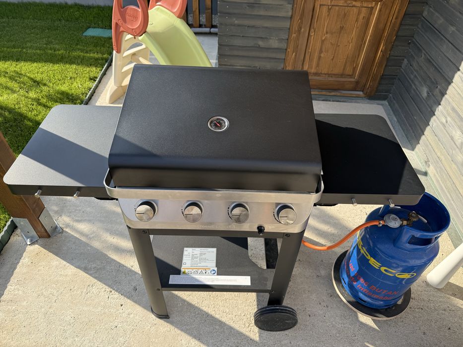 Gratar pe gaz, 4 arzatoare, husa cadou. Garantie 18 luni