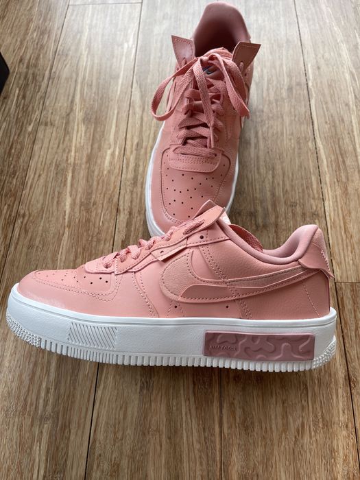 Чисто нови Nike W Air Force 1 Fontanka