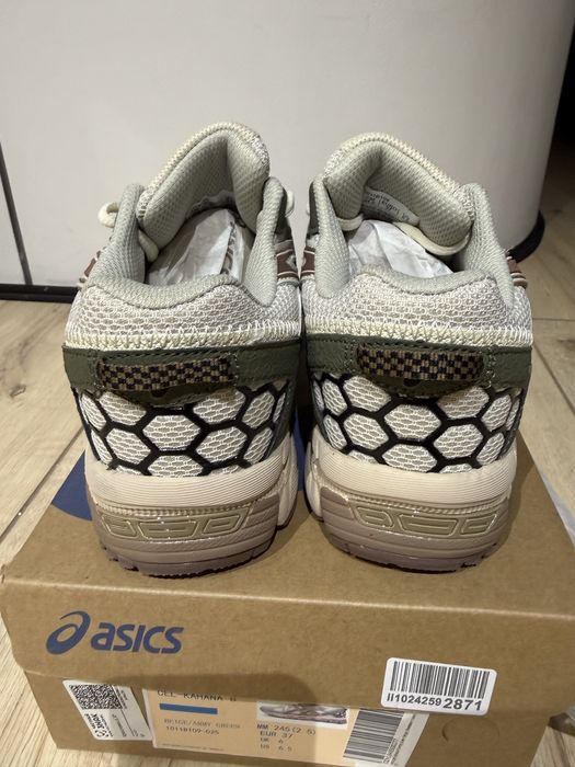 Продам кроссовки Asics gel kahana 8