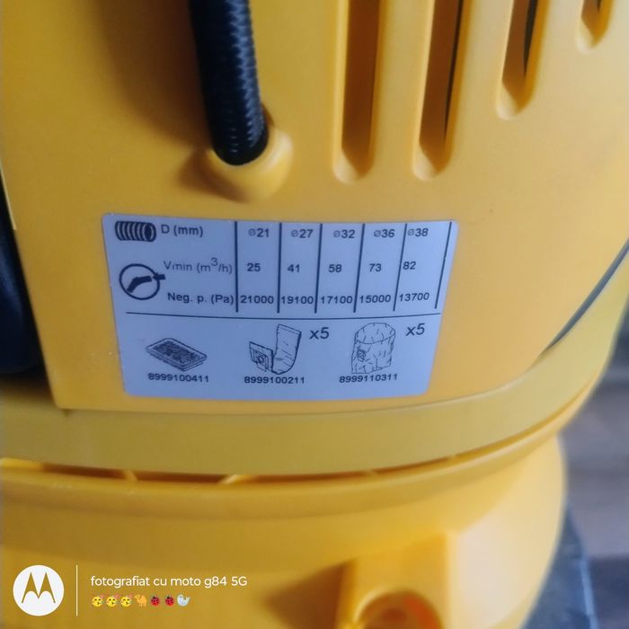 Vând aspirator mirka