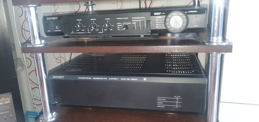 Продам усилитель Корвет .