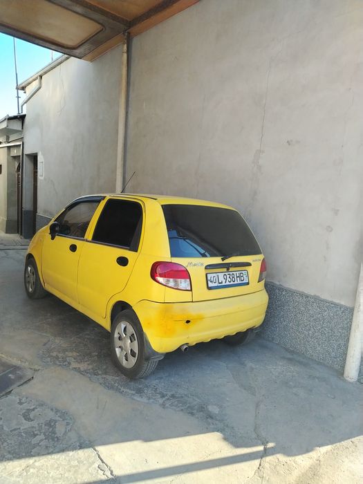 Matiz sotiladi 2000$