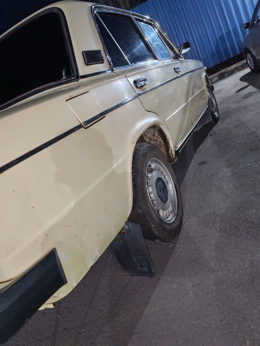 Продам ваз 21061