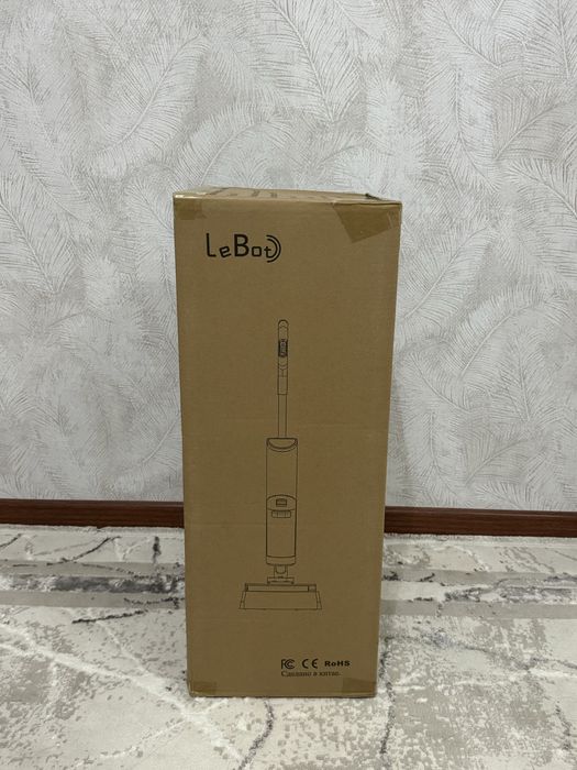 LeBot пылесос в отличном состояний