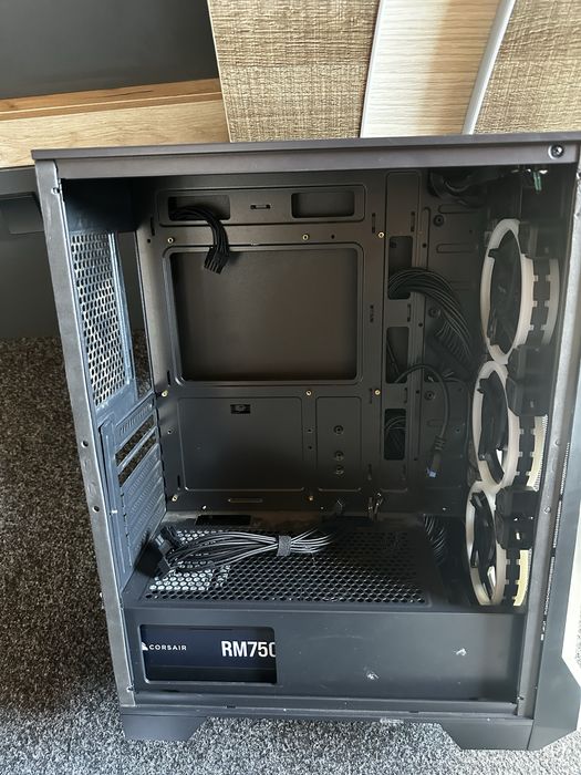 Vand carcasa segatop + sursa corsair RM750X