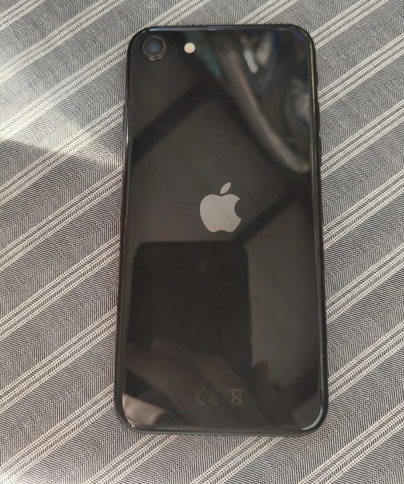 LICHIDARE STOC! Telefon Mobil / Smartphone Iphone SE 2020 Negru 64 GB 88% Baterie