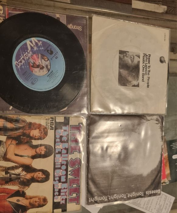 4бр малки плочи .