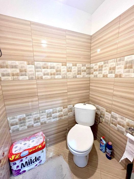 Продава къща в с. Лесново