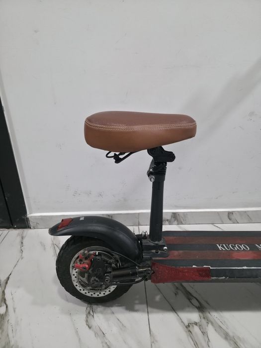 Электросамокат Kugoo M4
