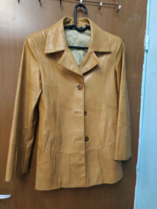 Кожено дамско сако