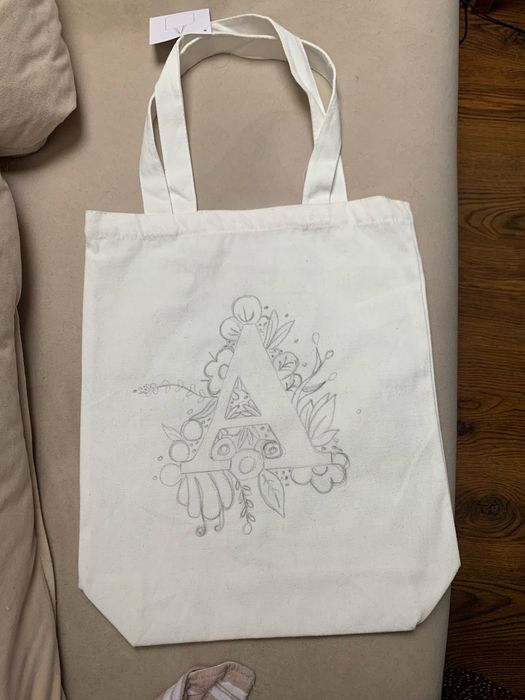 бродиране на надписи, рисунки и др.