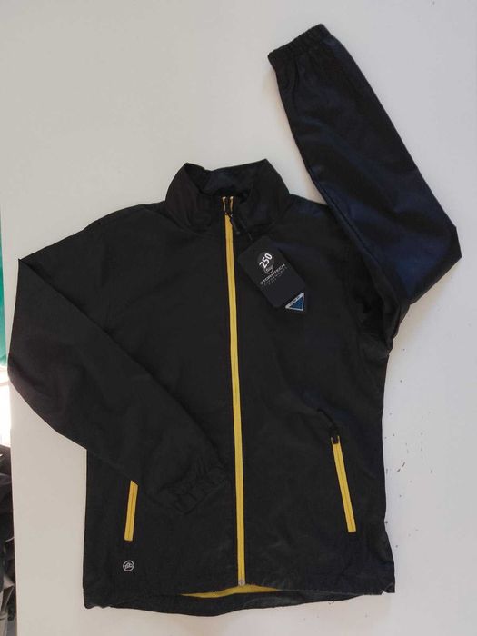 Ново Дамско яке ,ветровка Stormtech