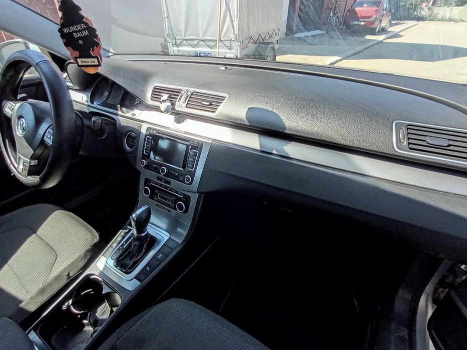 Volkswagen Passat B7 2012 2.0 TDI