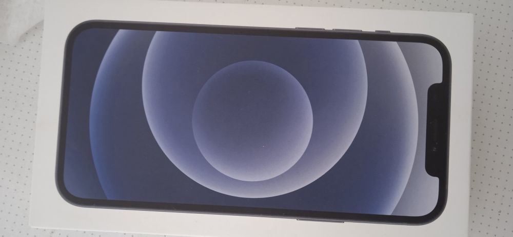 Новый iPhone 12 мини