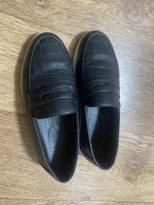 Туфли на мальчика в отличном состоянии