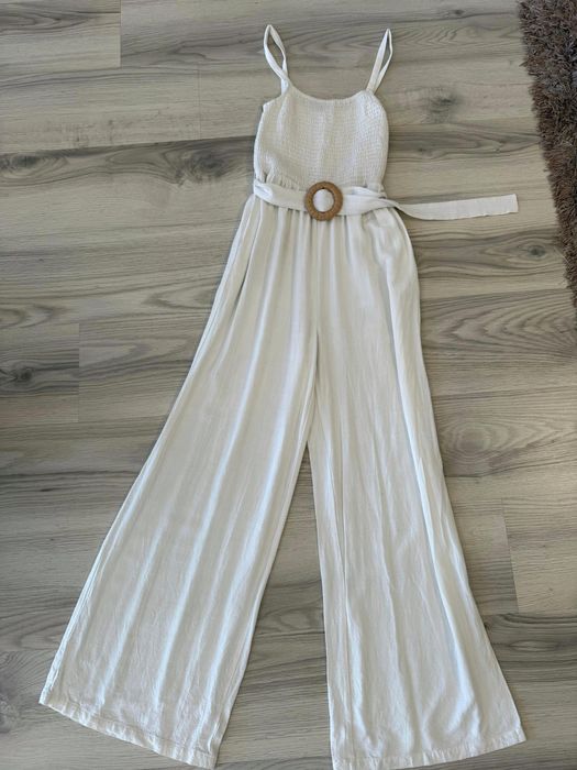 Salopetă crem Sinsay S, pantaloni largi, stil boho / vară, nepurtată