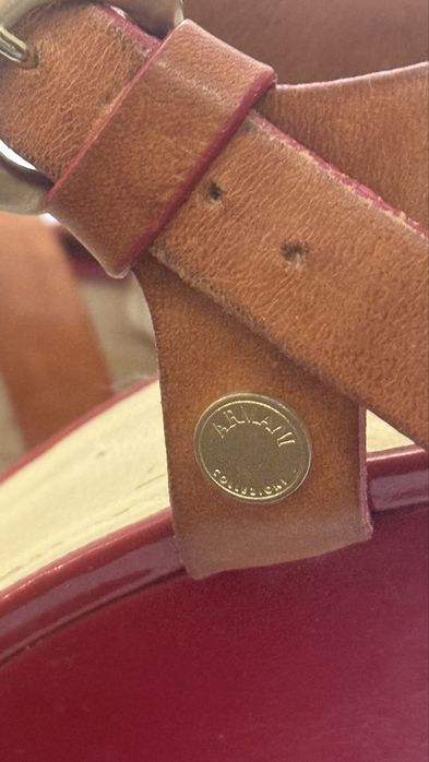 Женские босоножки