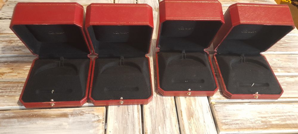 Стара оригинална кутия  Cartier за часовник биижута