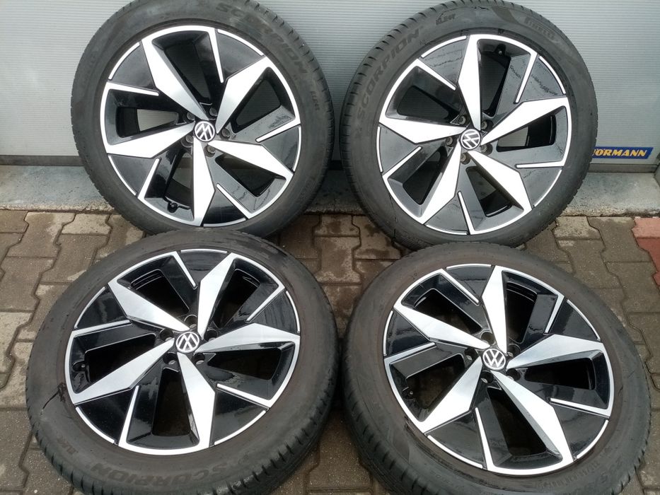 Jante originale VW ID4 20" cu anvelope de vara dot 2021