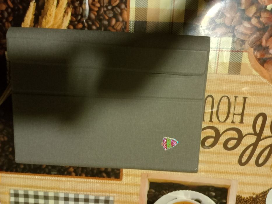 Планшет-ноутбукк