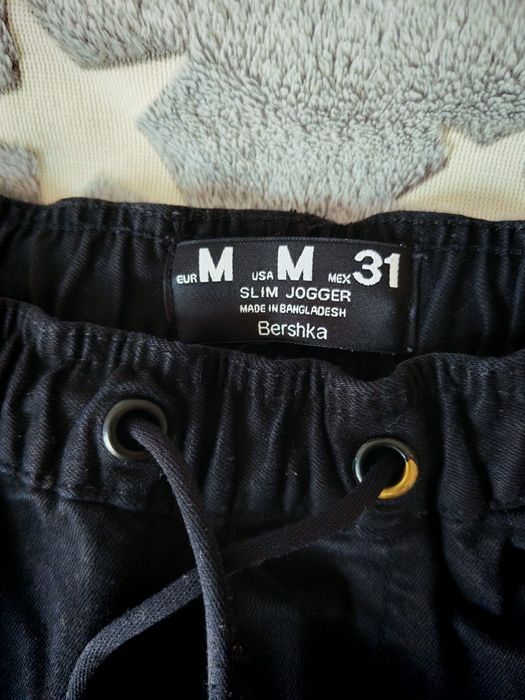 Мужские брюки разные Bershka