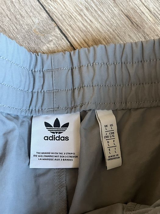 ADIDAS Oriiginals  NMD Track Pant - НОВ размер Л/ХЛ Оригинал