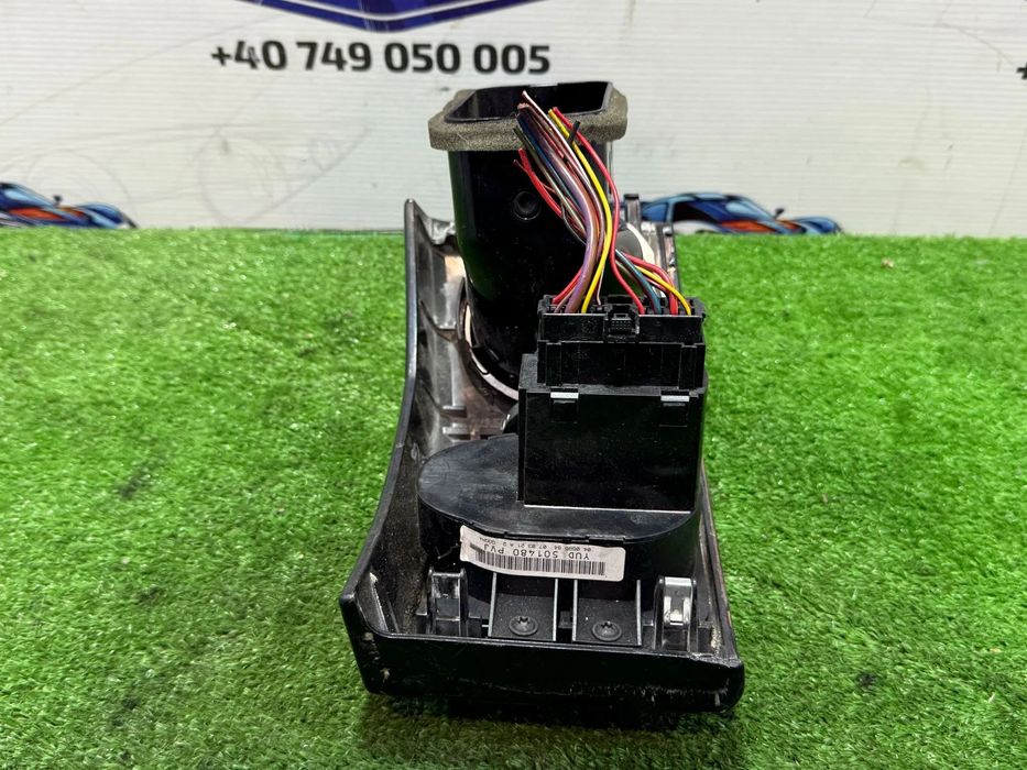 PANOU COMANDA LUMINI GRILA VENTILATIE LAND ROVER DISCOVERY 3 2.7 DIESEL 2007 COD OEM 501480PVJ 0551400101 2005-2009