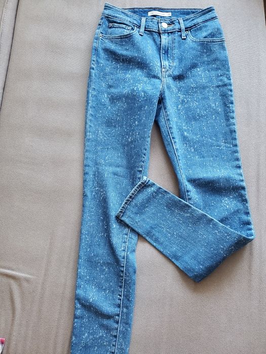 Куртка, джинсы , рубашка