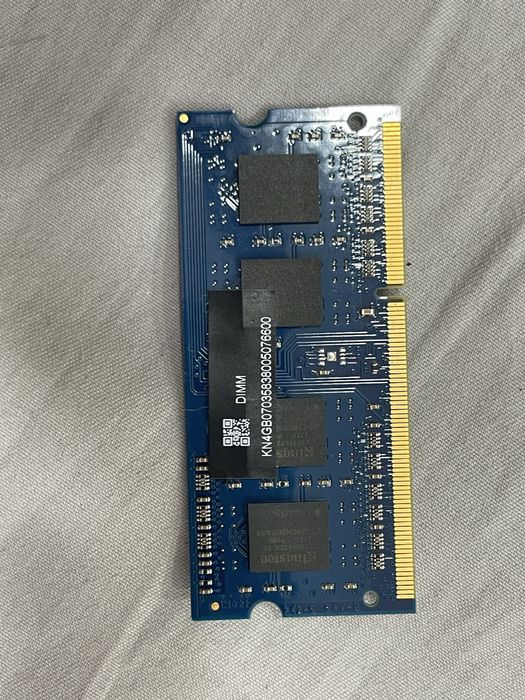 4GB DDR4-2800  Модель: Kingston KVR28S11S8/4