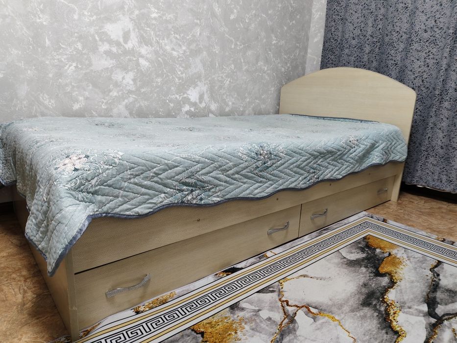 Кровать односпальная