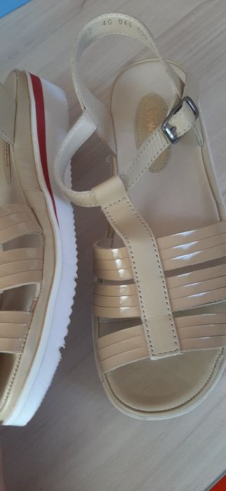 Нови сандали 36 номер