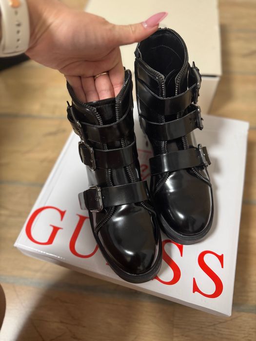 Боти Guess, черен лак