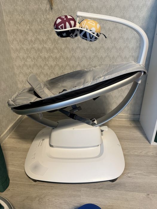 MamaRoo 4 moms 5.0 ca nou