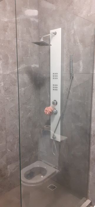 Apartament 3 camere ,81 mp, 2 băi ,2 balcoane ,centrala proprie