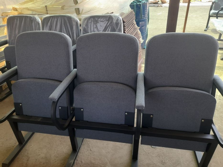 Кресло для театров - доставка и установка