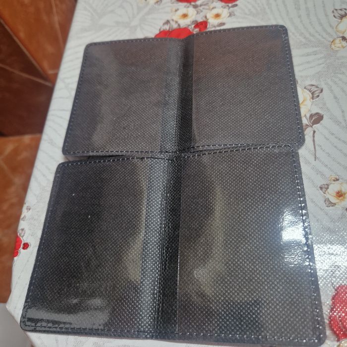 Lot accesorii noi: Husă tabletă 10.4, folii telefon, etuiuri Renault, săpun